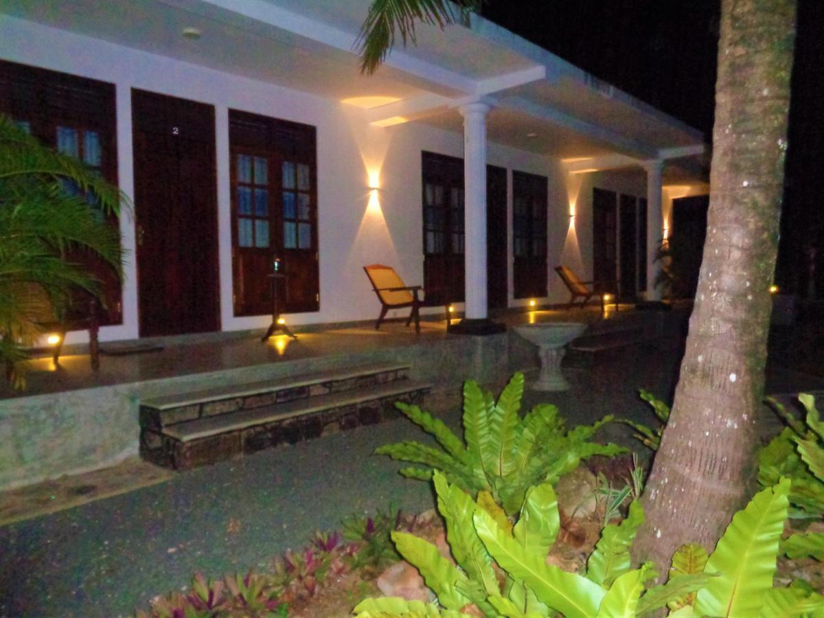 New Holiday Reach Unawatuna Exterior foto