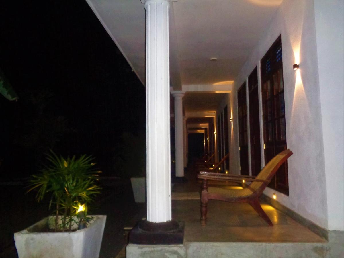 New Holiday Reach Unawatuna Exterior foto