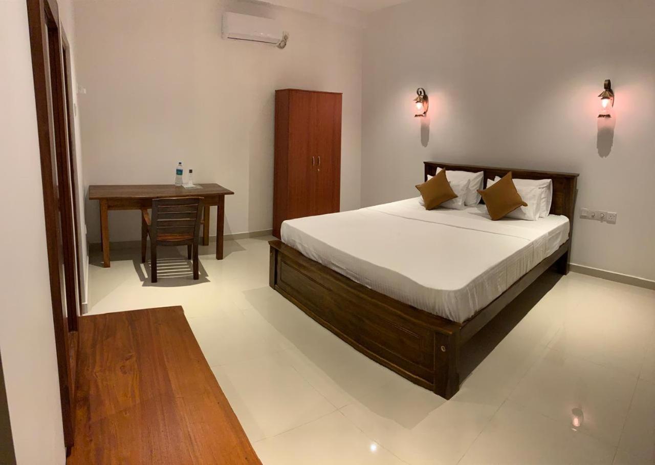 New Holiday Reach Unawatuna Exterior foto